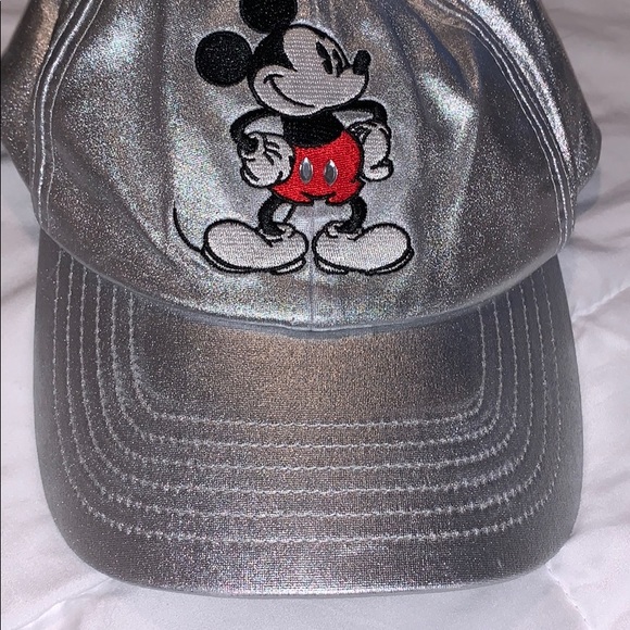 Mickey Mouse ball cap - Picture 7 of 9